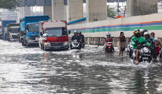 Mitigasi Cuaca Ekstrem: Pemprov DKI Intensif Lakukan Modifikasi Cuaca dan Siagakan 600 Pompa